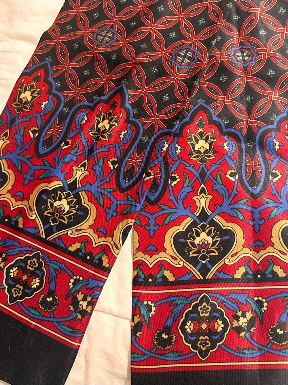 Silk-Feel Red & Black Printed Old Money Preppy Paris Ascot Scarf